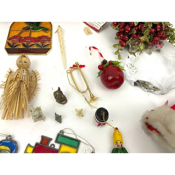 30x VTG Holiday Ornaments Christmas Wood Fabric Metal Lot Collectibles Santa - Picture 8 of 16